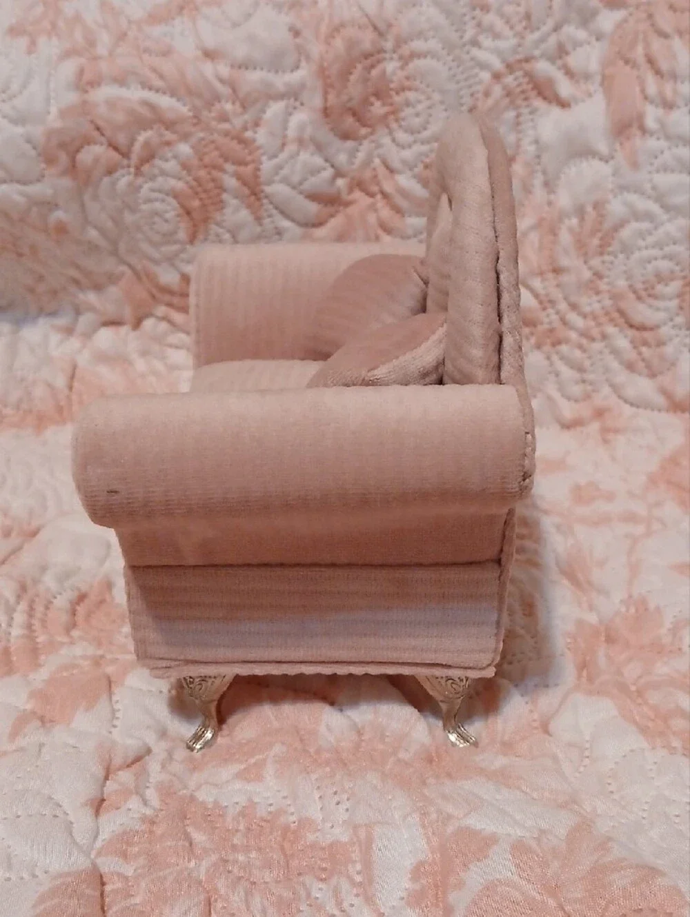 Pink Heart Accent Mini Sofa - Plush Home Accent/jewelry Box